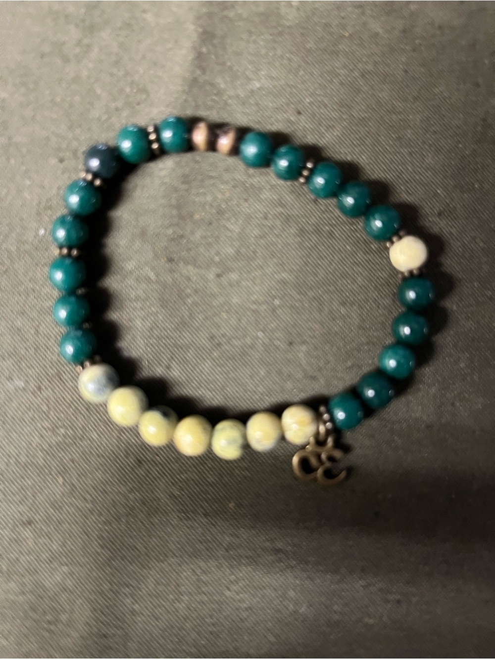 Beaded Stretch Bracelet with Teal and Cream Beads